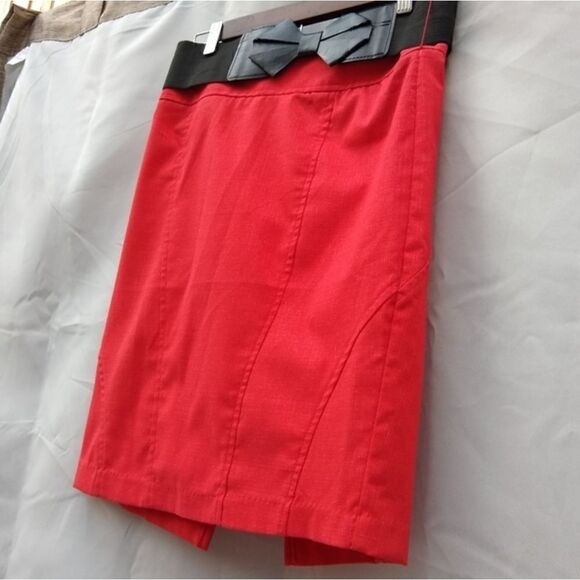 ❤️ Maurices mini skirt ❤️ Valentine's - Picture 2 of 9